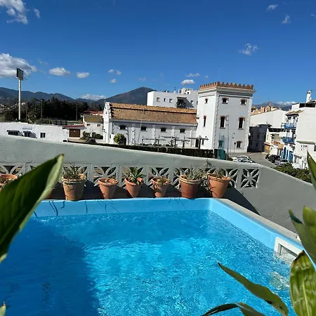 Romantic Rooftop With Stunning Sea And Mountain Views Apartment